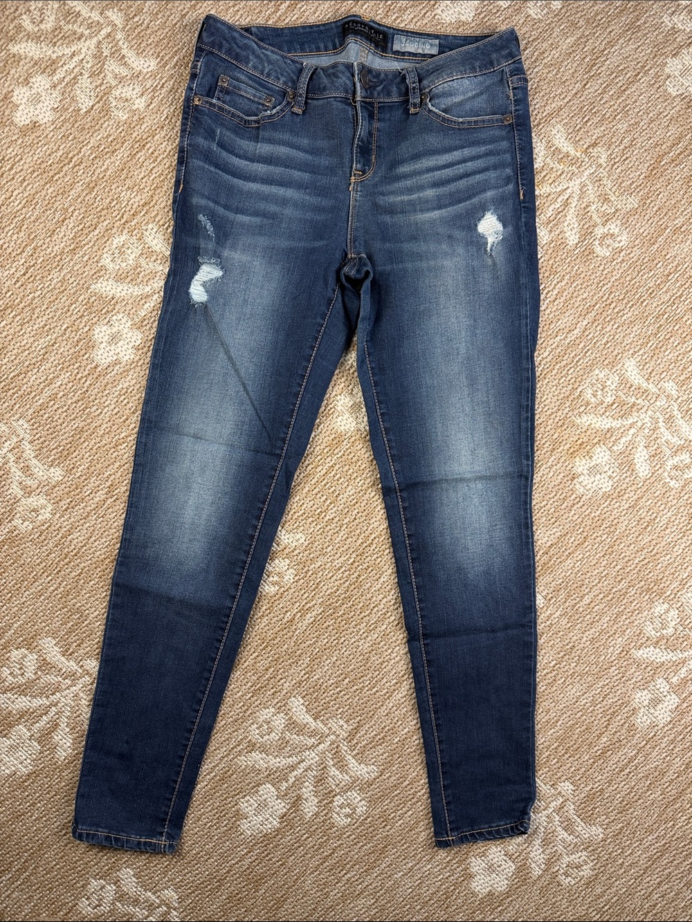 Aeropostale Women's Dark Blue Distressed Skinny Jeans